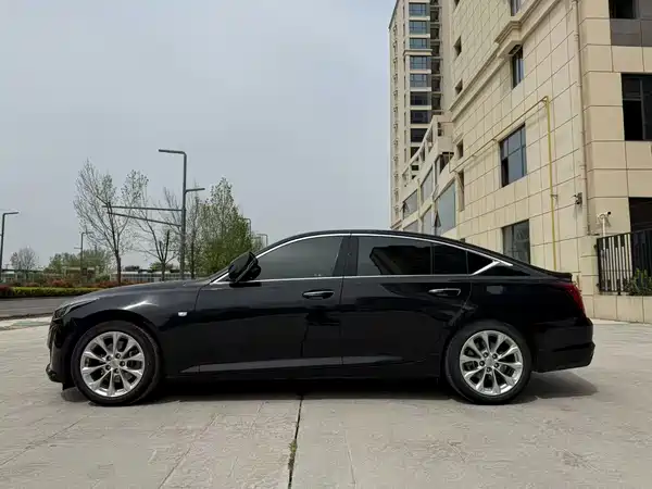 Cadillac CT5 2023