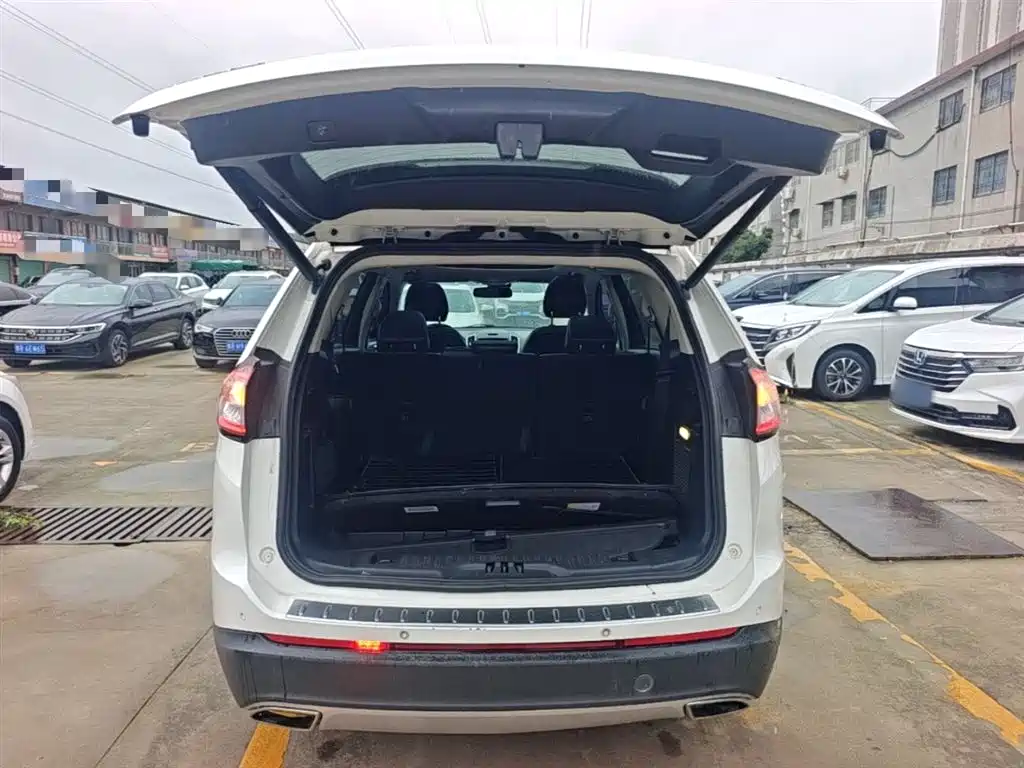 Ford Edge 2015 — фото 19