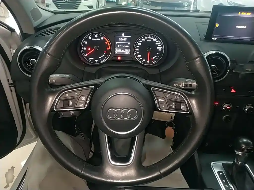 Audi A3 2021 — фото 11