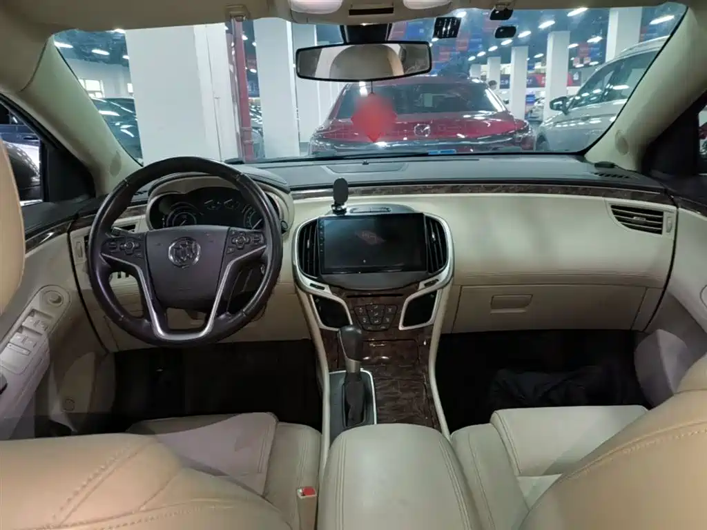 Buick LaCrosse 2016 — фото 10