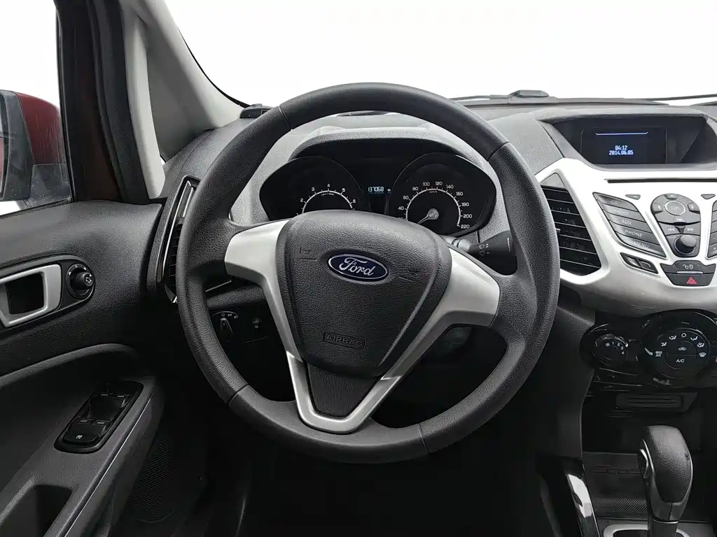 Ford EcoSport 2015 — фото 11