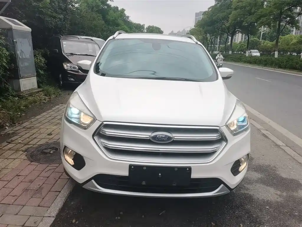 Ford Kuga 2017 — фото 3