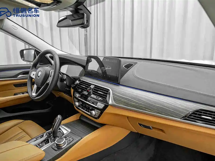 BMW 6 Series GT 2022 — фото 14