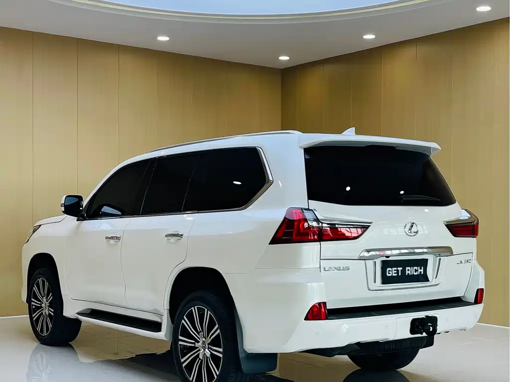 Lexus LX 2020 — фото 7