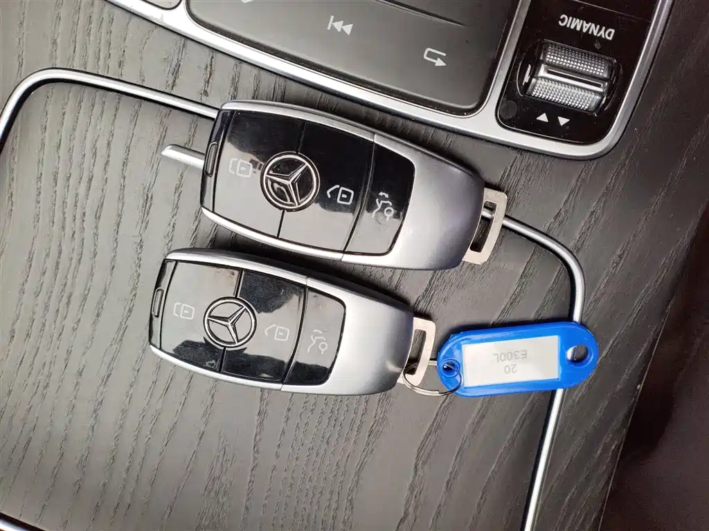 Mercedes-Benz E-Class 2020 — фото 20