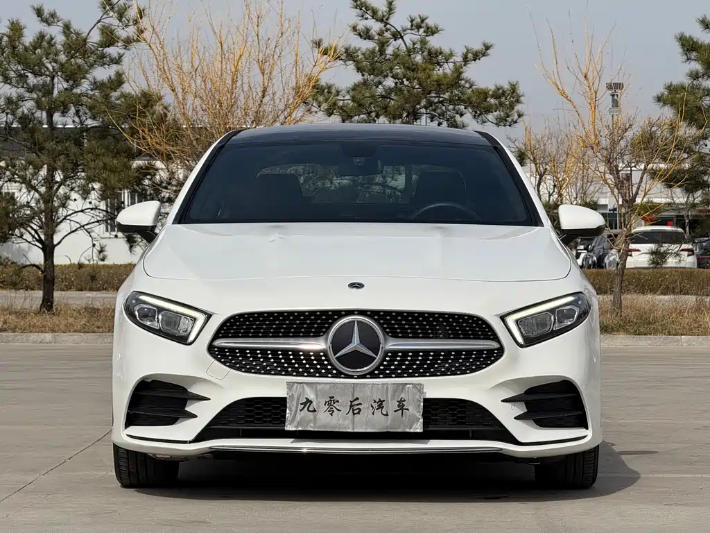 Mercedes-Benz A-Class 2021 — фото 2