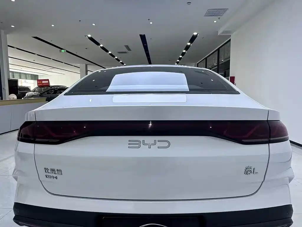 BYD Qin L 2025 — фото 10