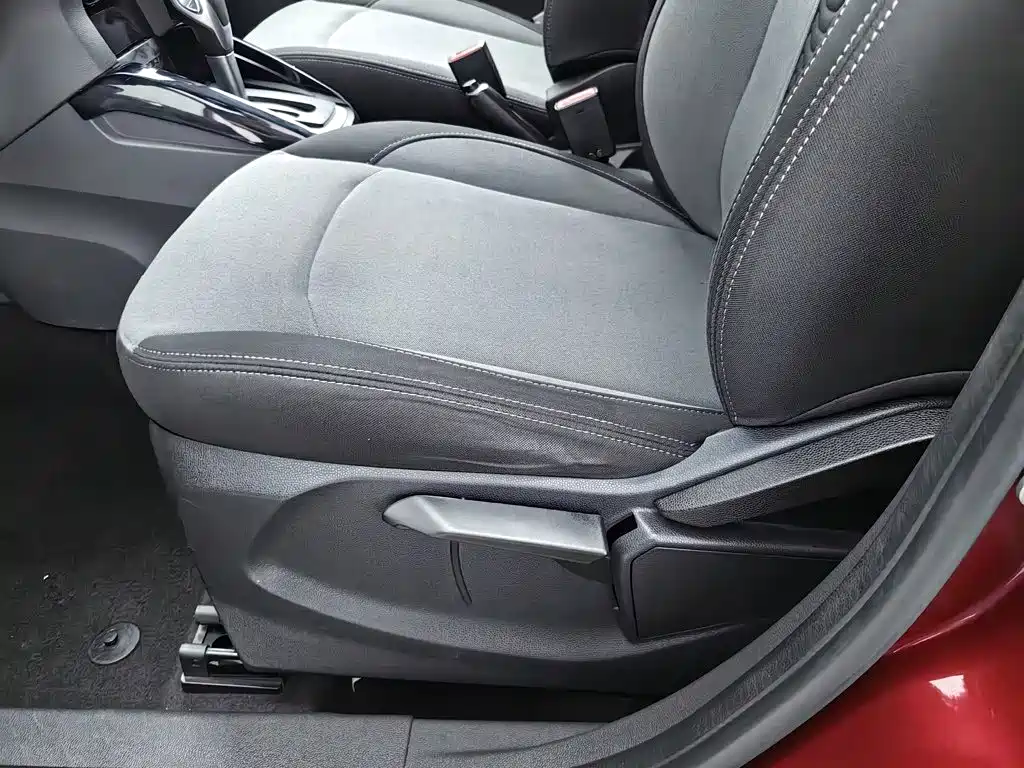 Ford EcoSport 2015 — фото 20