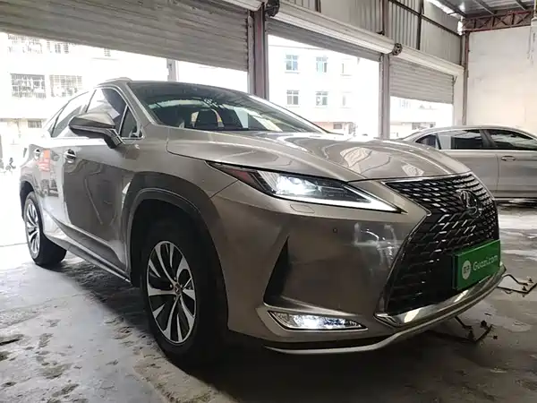 Lexus RX 2020