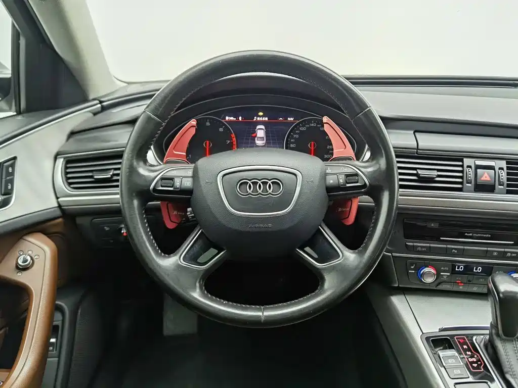Audi A6L 2016 — фото 11