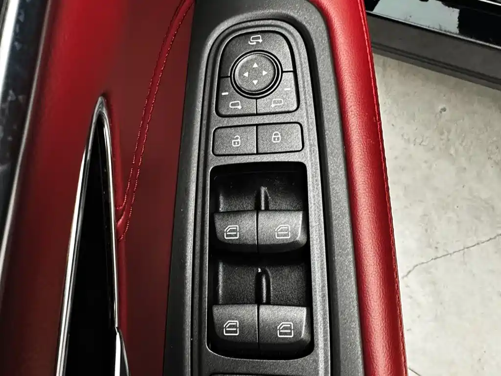 Jetour X70 PLUS 2023 — фото 12