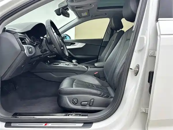 Audi A4L 2019