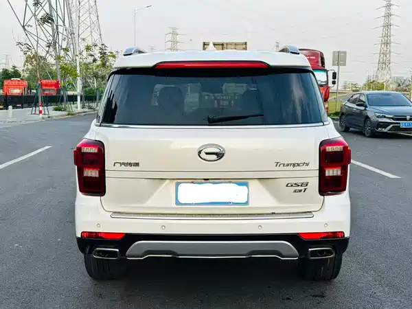 GAC Trumpchi GS8 2017