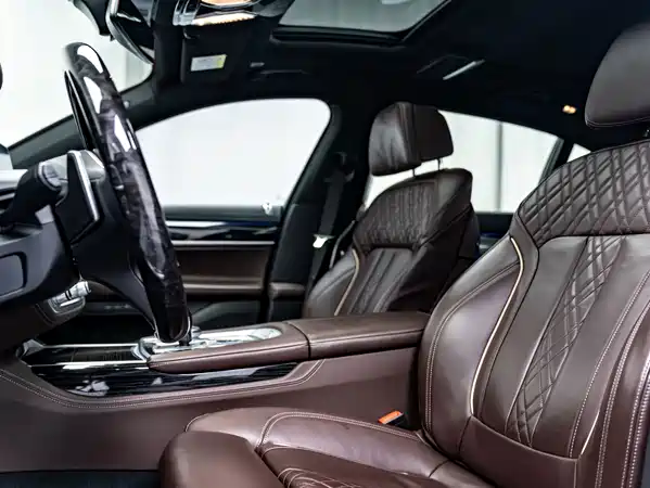 BMW 7 Series 2021