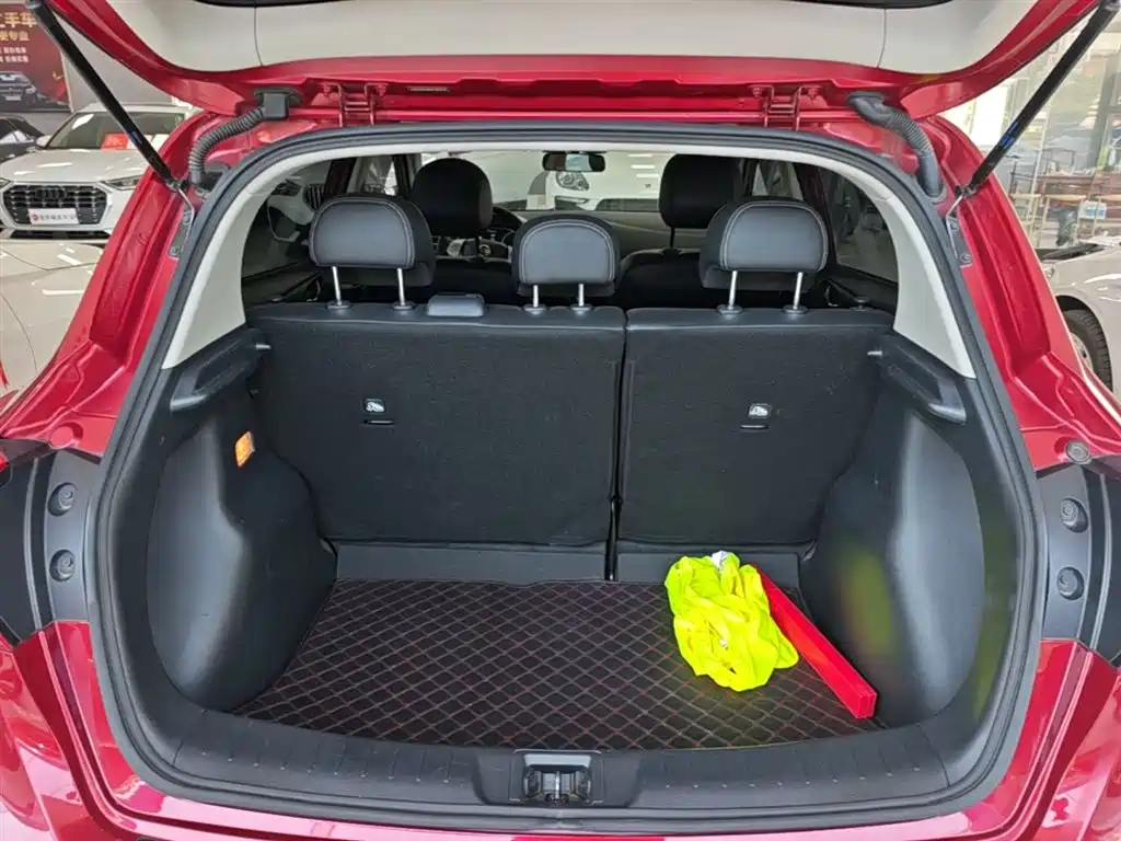 Nissan Tiida 2022 — фото 19