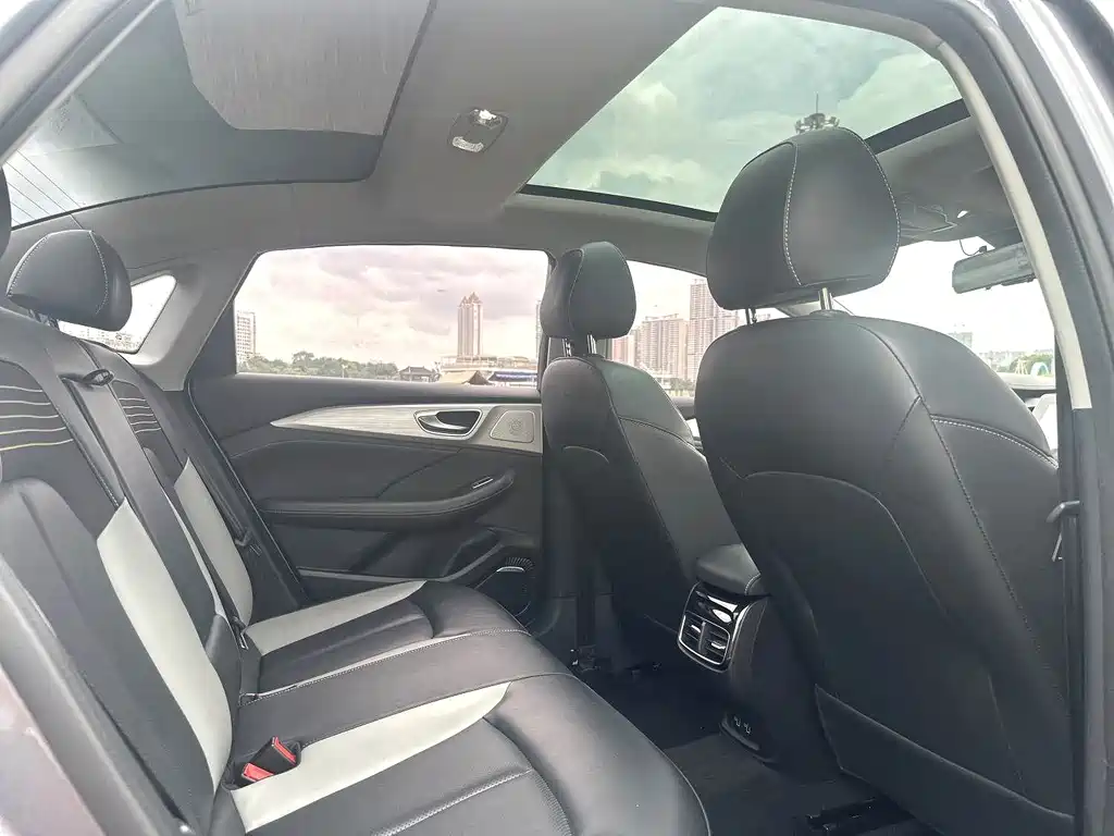 Roewe i6 MAX 2020 — фото 9