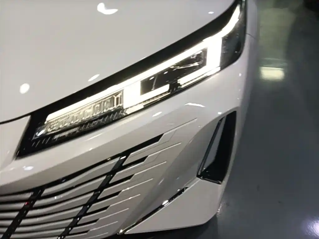 Changan Eado 2025 — фото 24