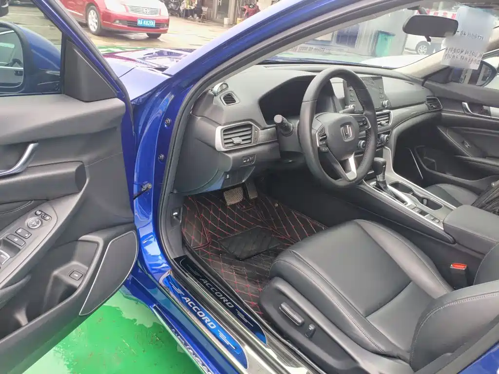 Honda Accord 2020 — фото 12