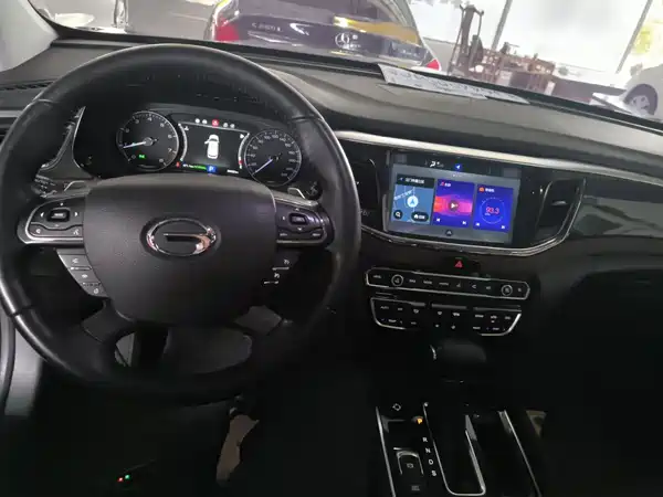 GAC Trumpchi GS8 2017