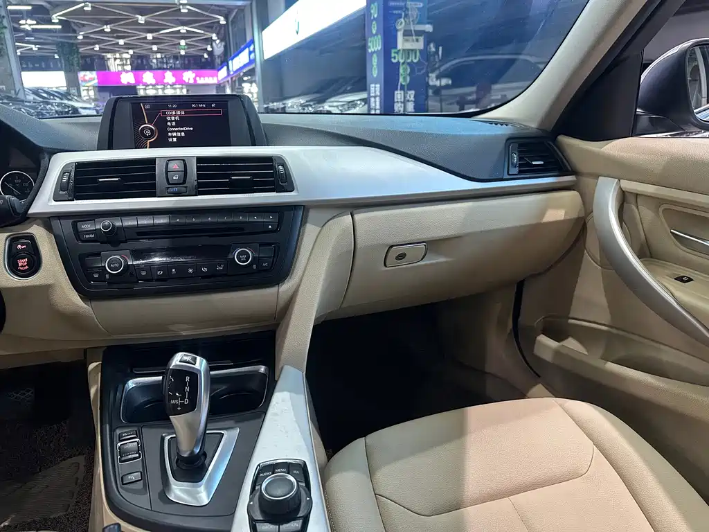 BMW 3 Series 2014 — фото 15