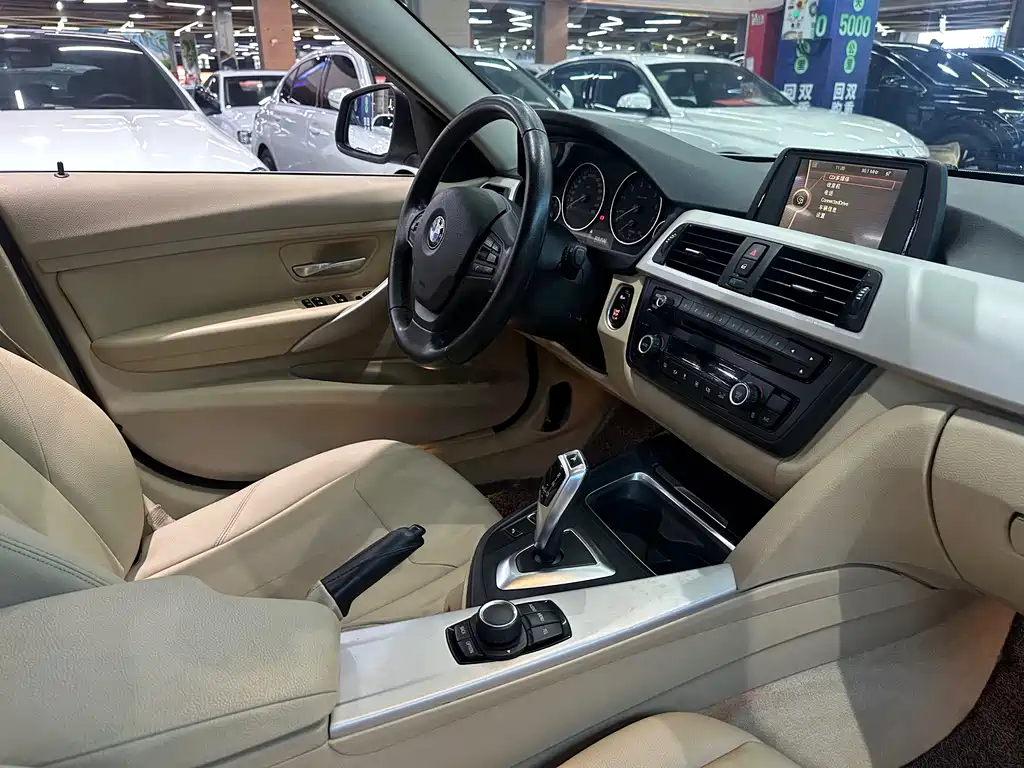 BMW 3 Series 2014 — фото 19