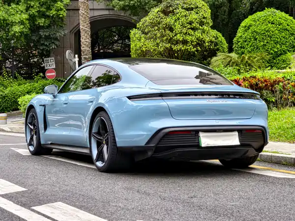 Porsche Taycan 2019