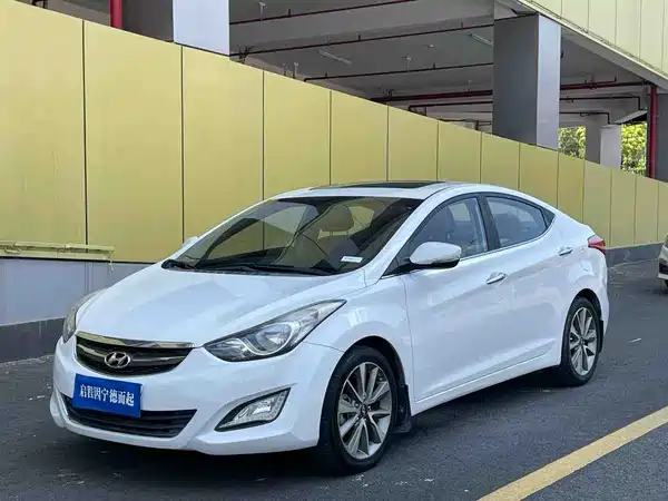 Hyundai Elantra Langdong 2015