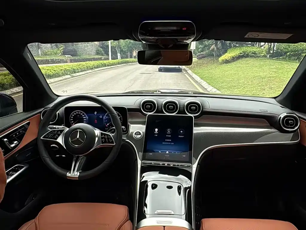 Mercedes-Benz GLC 2023
