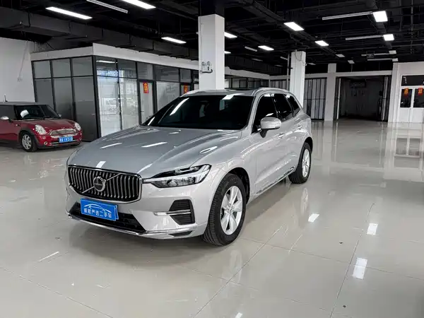 Volvo XC60 2022