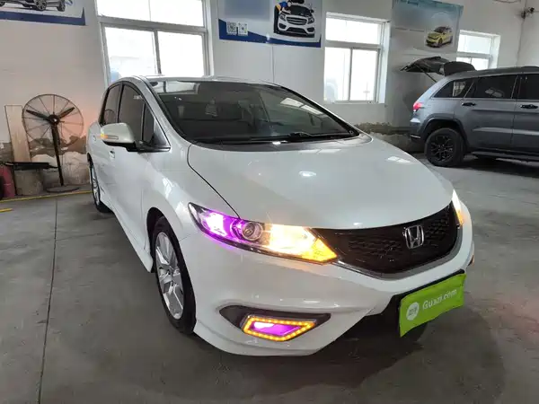 Honda Jade 2017