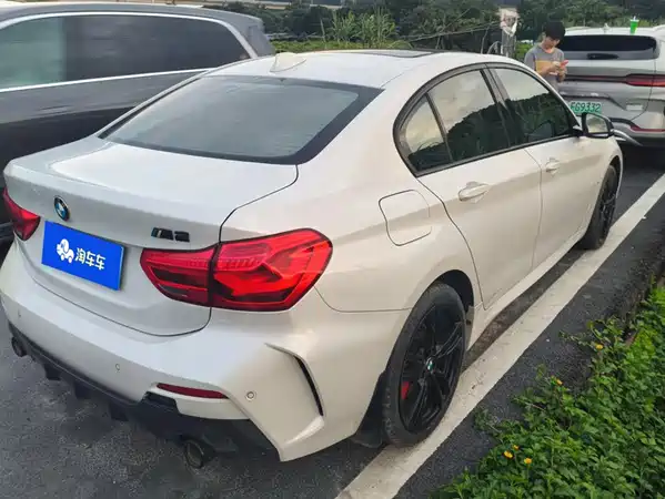 BMW 1 Series 2021