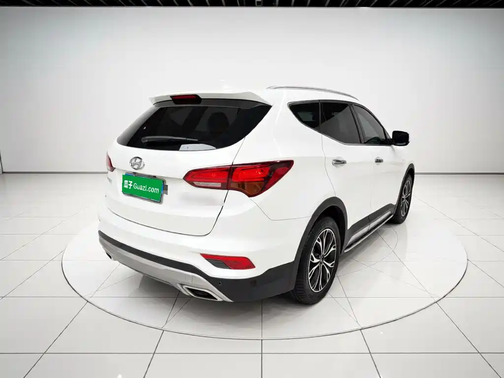 Hyundai Santa Fe 2018 — фото 5