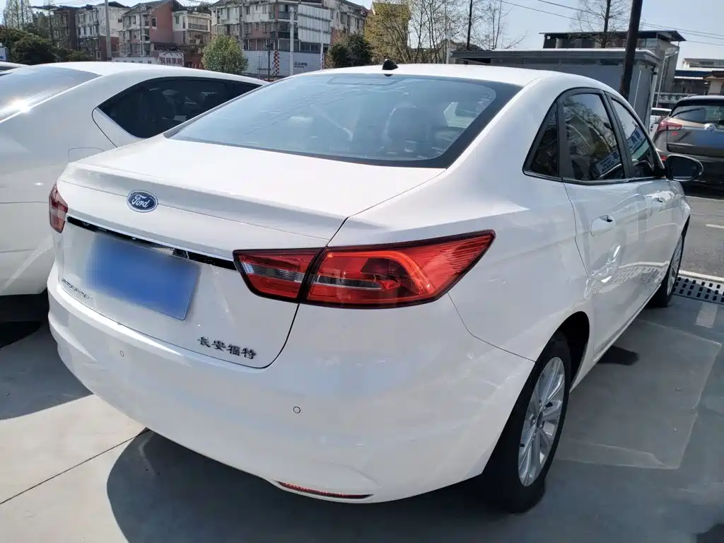 Ford Escort 2017