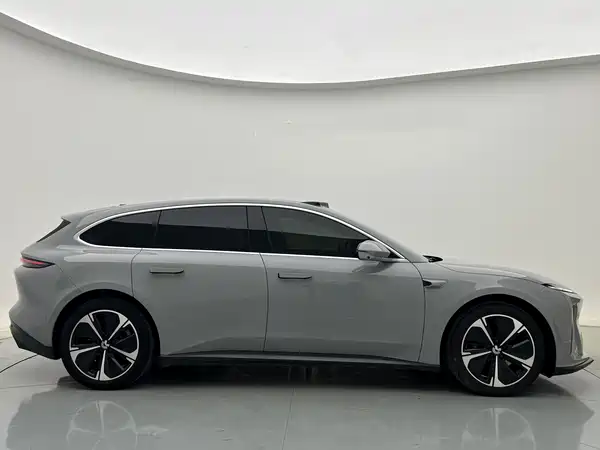NIO ET5T 2023