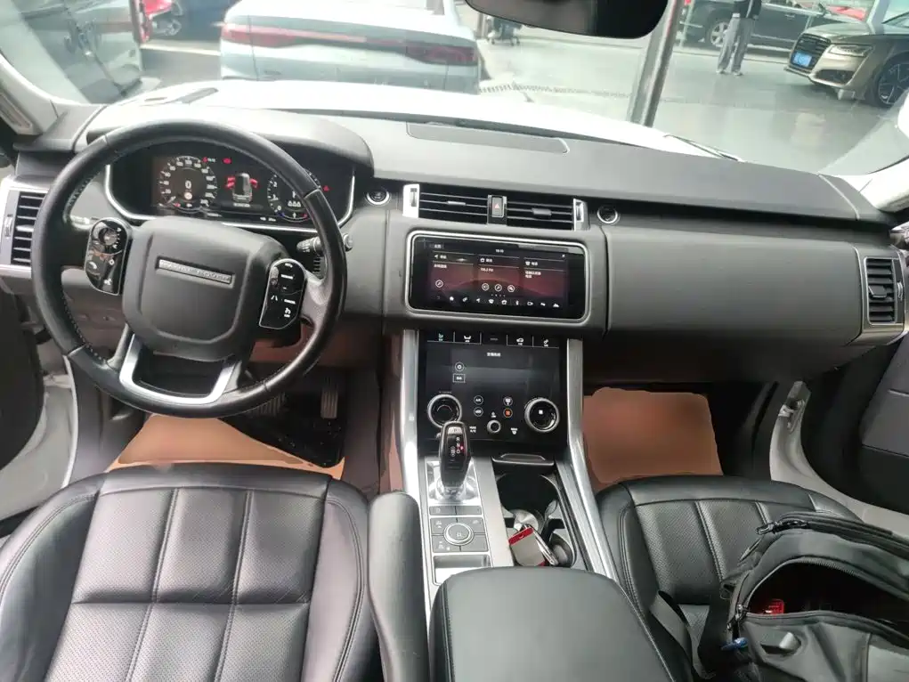 Land Rover Range Rover Sport 2020 — фото 6