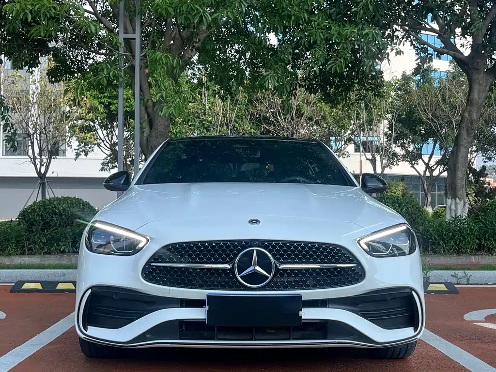 Mercedes-Benz C-Class 2023 — фото 2