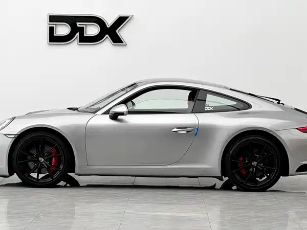 Porsche 911 2019