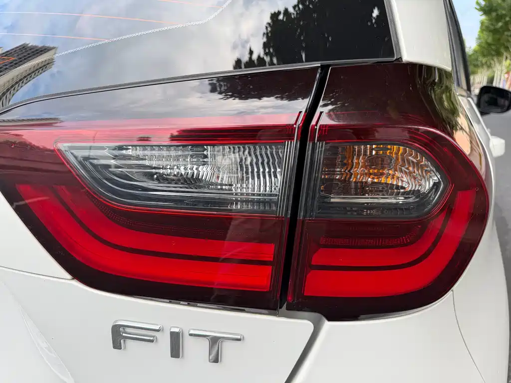 Honda Fit 2022 — фото 8