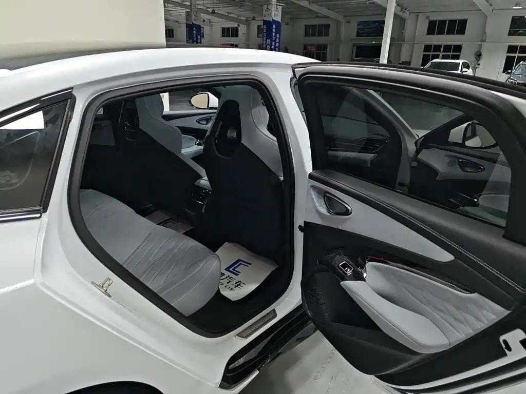 BYD Seal 2023 — фото 13