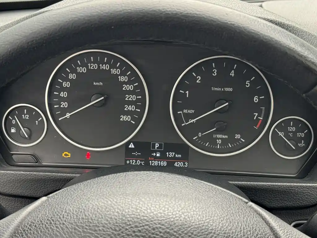 BMW 3 Series 2015 — фото 13