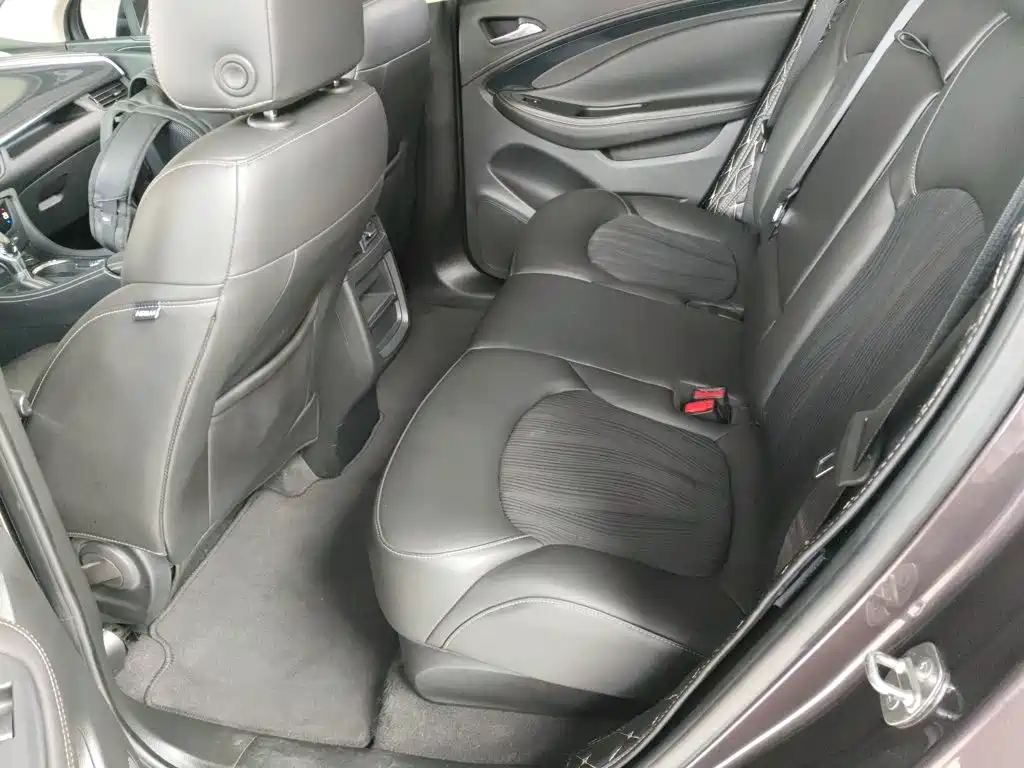 Buick Envision Plus 2017 — фото 10