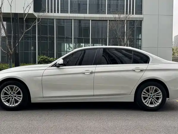 BMW 3 Series 2015
