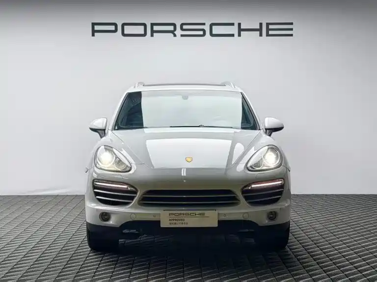 Porsche Cayenne 2014