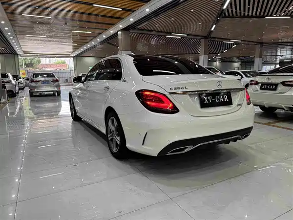 Mercedes-Benz C-Class 2020