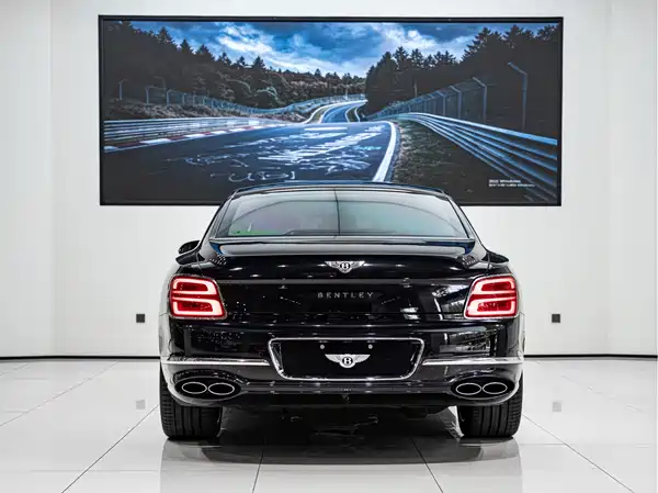 Bentley Flying Spur 2023
