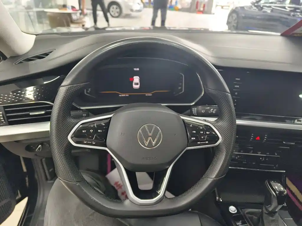 Volkswagen Passat 2023