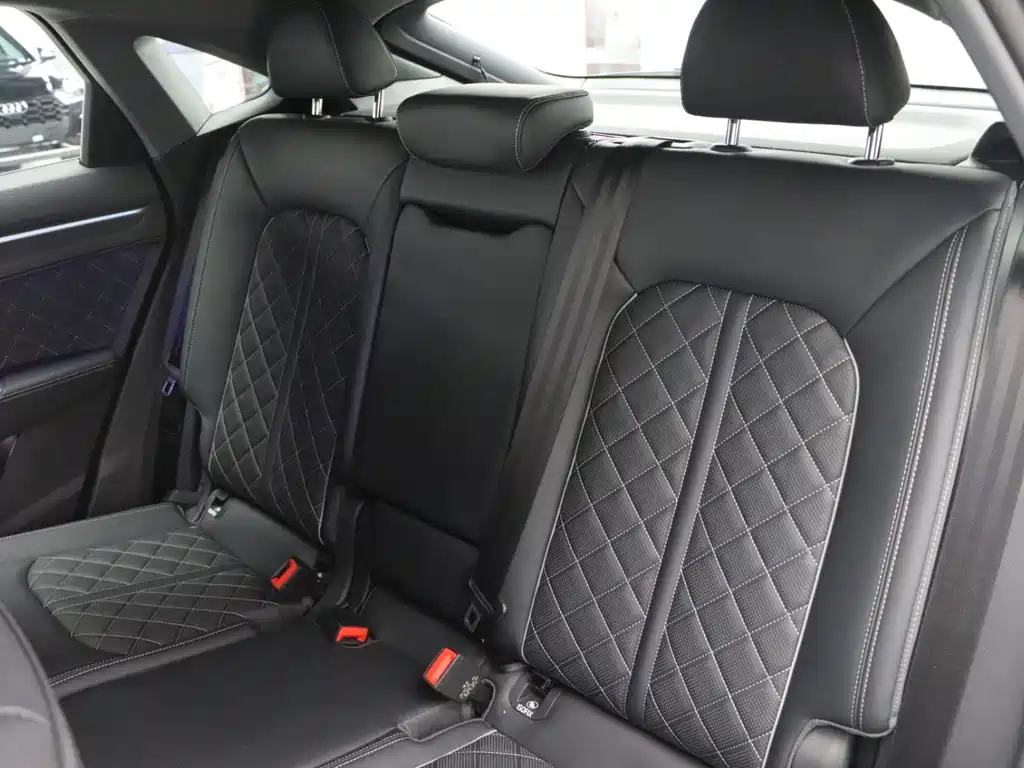 Audi Q3 Sportback 2026 — фото 23