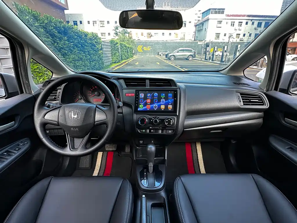 Honda Fit 2016 — фото 15