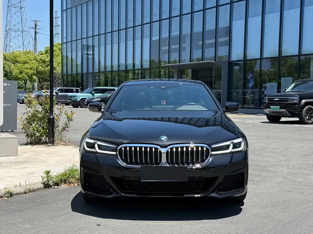 BMW 5 Series 2024