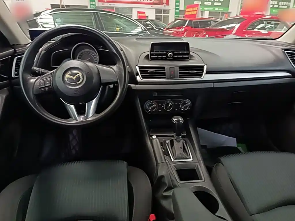 Mazda 3 Angkesela 2015 — фото 10